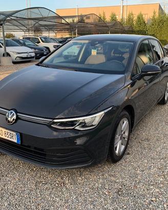 VOLKSWAGEN Golf 1.0 eTSI EVO DSG Life