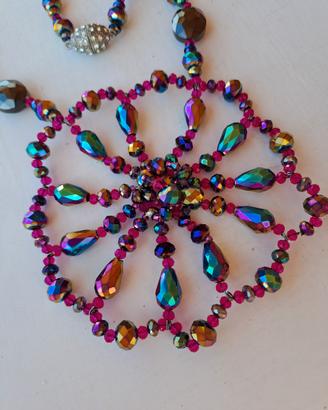 Collana fatta a mano colorata 