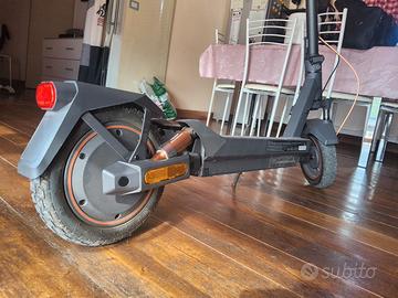 Monopattino elettrico Navee Gt3 Max