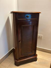 Comodino antico in legno