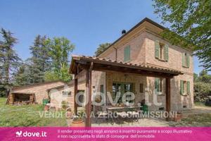 Villa di 343 m² con più di 5 locali e box auto a C
