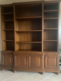 Libreria da parete in legno massello