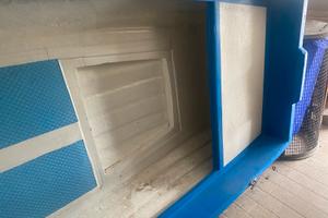 Barca per motore con remi in dotazione