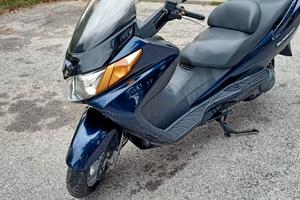 Suzuki Burgman 250