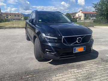 VOLVO XC40 D3