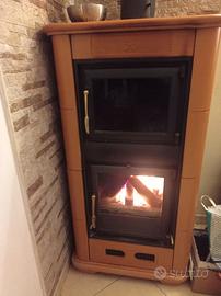 stufa a legna piazzetta modello E900 M