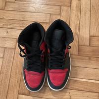 Jordan 1 mid
