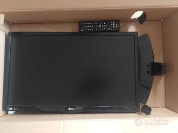 LG LED TV 55cm/22 22MT48VF + supporto a muro