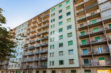 3 LOCALI A TORINO