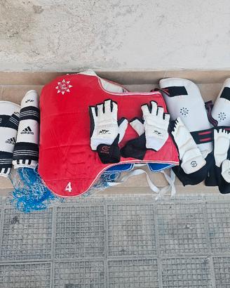 kit protezioni arti marziali