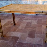 Tavolo in vimini e bambu