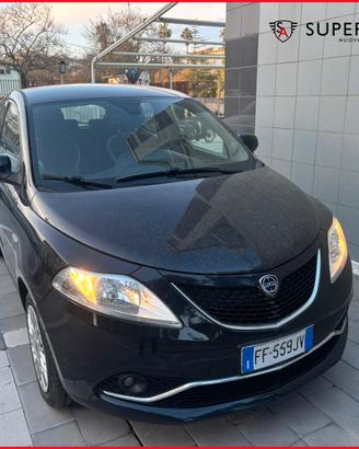 Lancia Ypsilon 1.3 MJT 16V 80 CV 5 porte S&S Plati