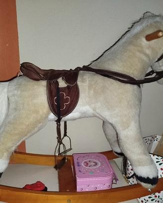 cavallo a dondolo 