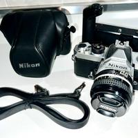 FOTOCAMERA ANALOGICA NIKON FM CON NIKON 50 1.4 AI.