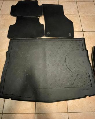 Set tappetini originali VW Golf 7 + vasca baule