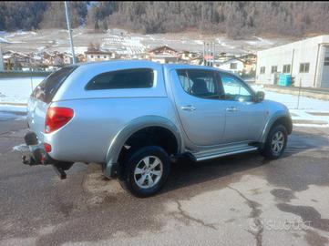 Jeep pik up - Mitsubishi L200