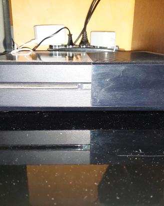 Xbox One Slim + 3 giochi a scelta 