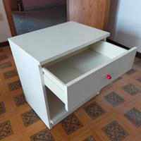 Comodini in buon stato 