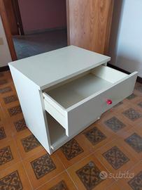 Comodini in buon stato 