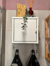 Mobiletto cubo bianco ferro