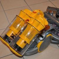 DYSON DC-11