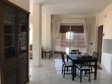 Capomulini app.to vani 4 arredato + terrazza e p.a