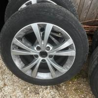 N 2 Cerchi con gomme Giulietta da 16 gomme