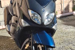 Yamaha Tmax 500