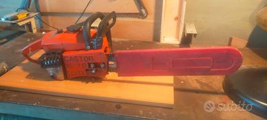 motosega marca " Castor 70"