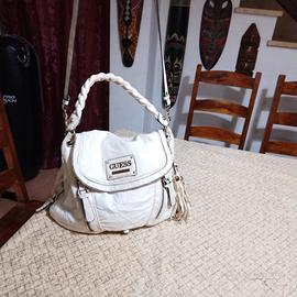borsa Guess modello Los Angeles 