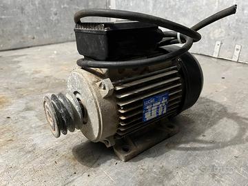 Motore elettrico 220v cv 2.5