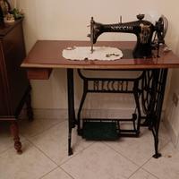 antica macchina per cucire necchi