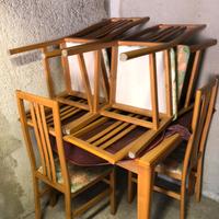 Tavolo quadrato estensibile a libro e 6 sedie