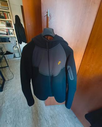 Felpa Nike Tech Mix Nuova