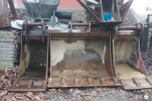 Benne escavatore e forche