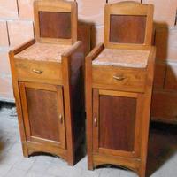 Coppia di Comodini in Noce chiaro