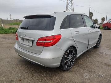 Mercedes classe b w242, w246 b 180 cdi -ricambi
