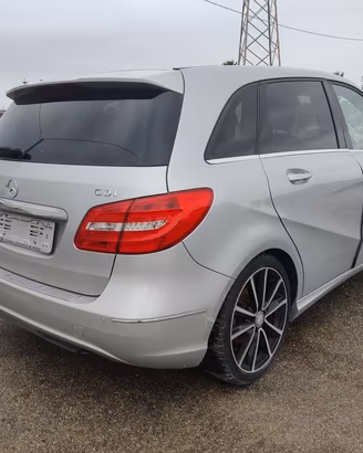 Mercedes classe b w242, w246 b 180 cdi -ricambi