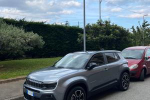 Jeep Avenger Summit E Hybrid