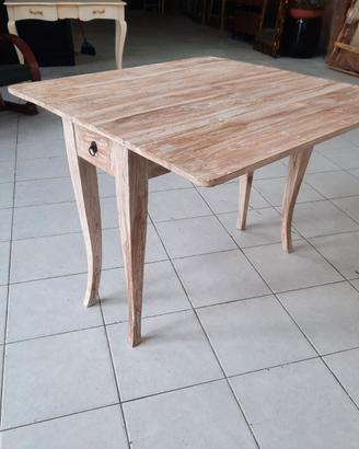 Tavolo NUOVO, cm 120x120