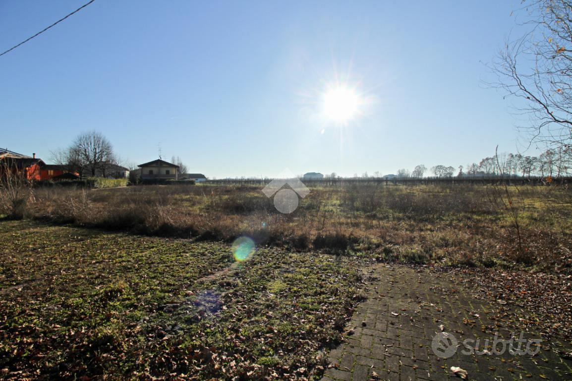 TER. RESIDENZIALE A CAMPAGNOLA EMILIA - Vista 3