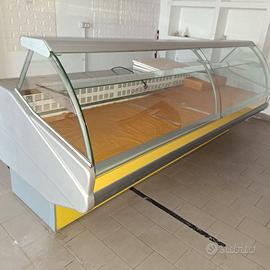 Vetrina refrigerata Tecnodom da 300 cm