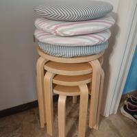 Sgabelli con cuscino sfoderabile