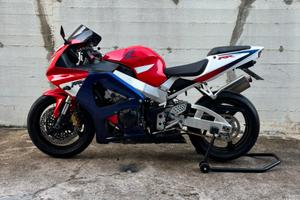 HONDA CBR 1000RR