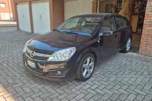 Opel Astra anno 2008  
