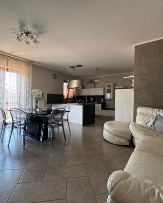 Trilocale con box