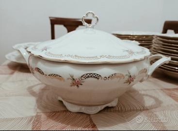 zuppiera vintage in porcellana 60€