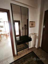 mobiletto con specchiera e appendiabiti ×ingresso