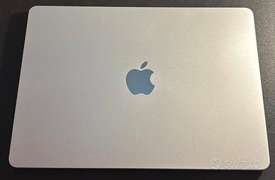 MacBook Air M2