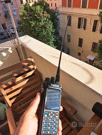 Ricetrasmettitore VHF UHF CB + RX SSB HF